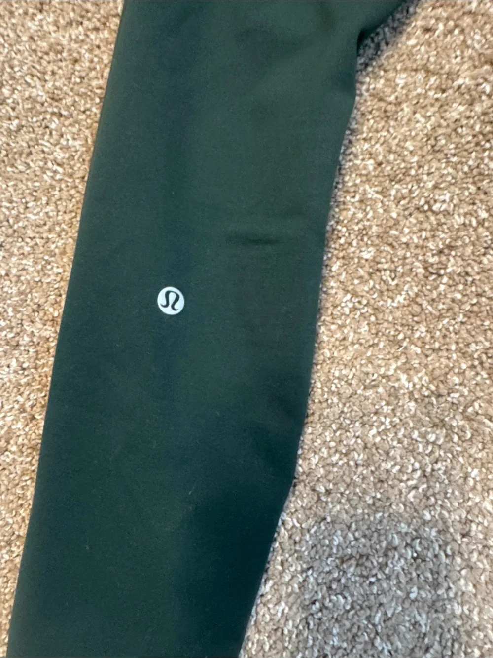 LuLuLemon Dark Green Wunder Under Leggings SZ 6 mid rise multi pocket athletic